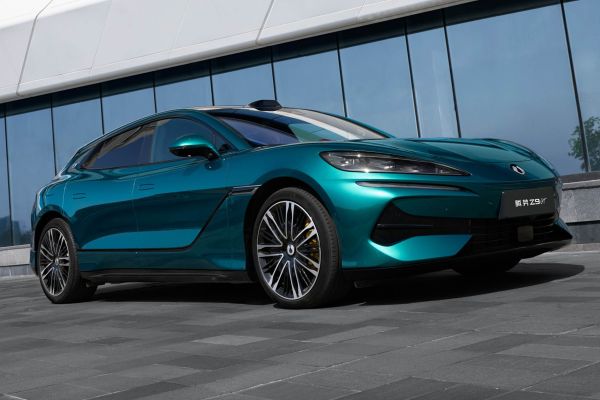 全新腾势Z9GT内饰官图公布