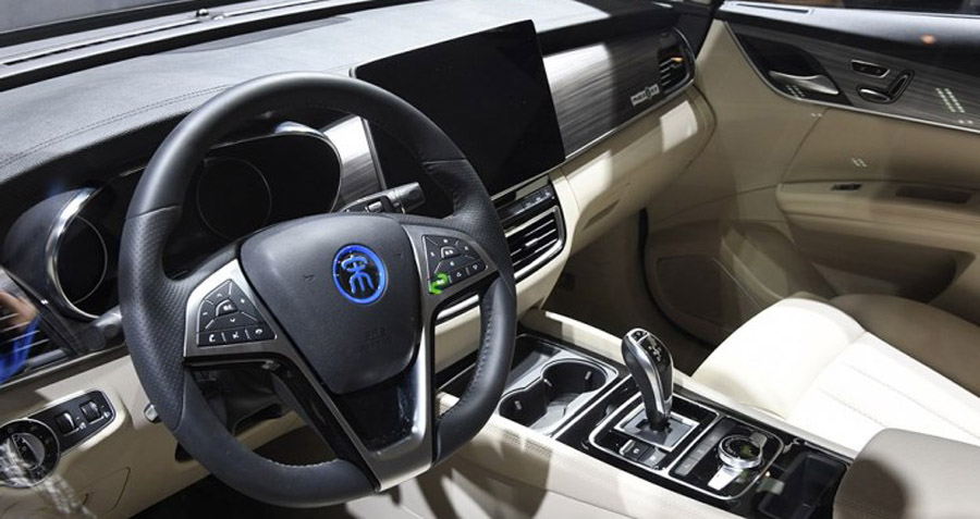 比亚迪带唐宋新能源版参展 将开启新车预售模式