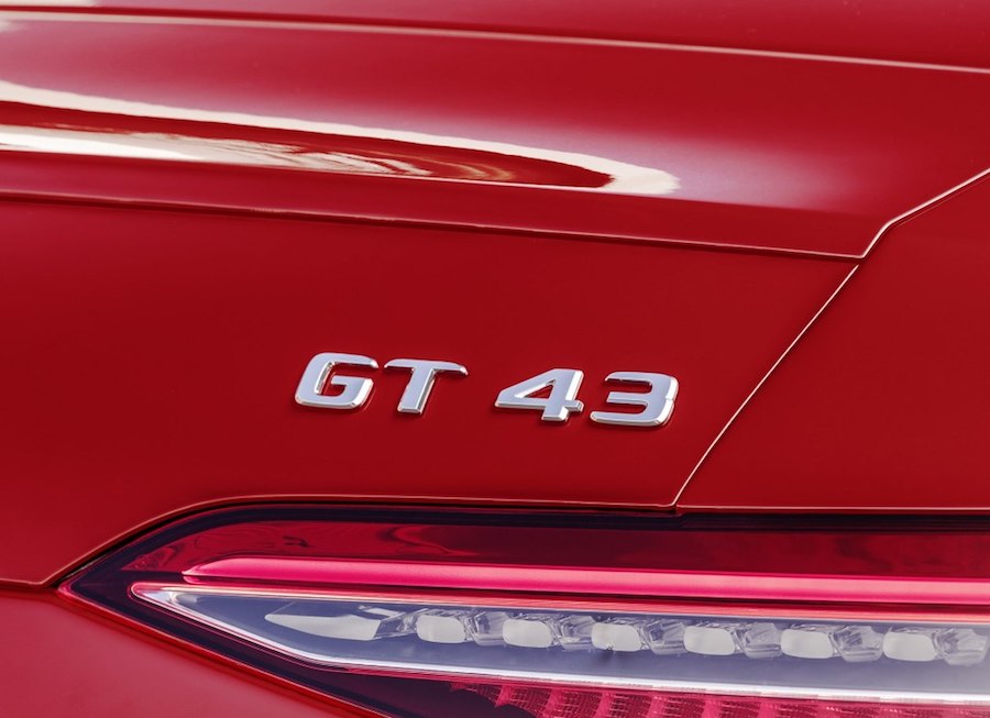 四门AMG GT Coupe新车官图发布 搭载48V微混系统