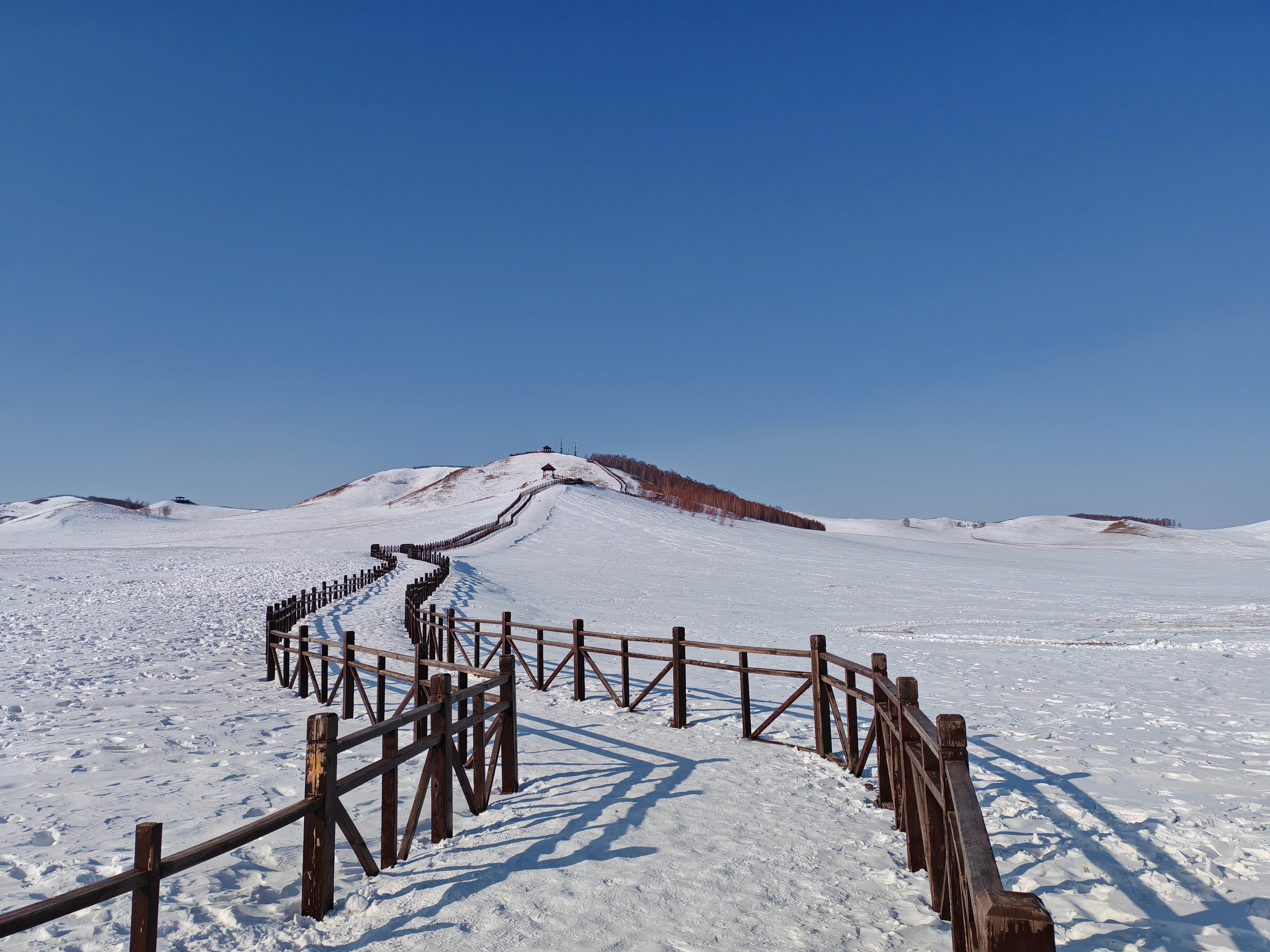 不止哈尔滨有冰雪 沃尔沃XC60 T8乌兰布统之行