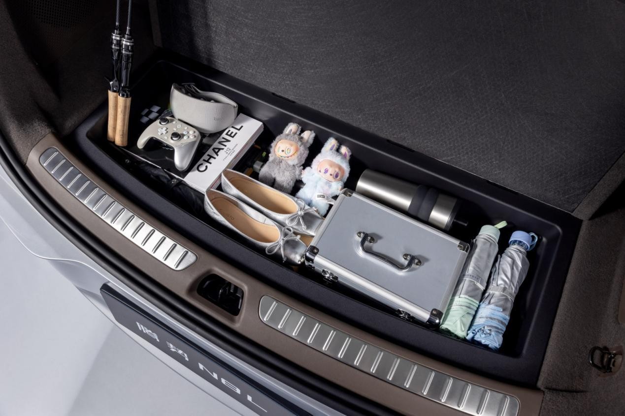 29.98万元起!腾势N8L正式上市 “五心三感”打造“美好出行家” 29.98万元起!腾势N8L正式上市 “五心三感”打造“美好出行家”