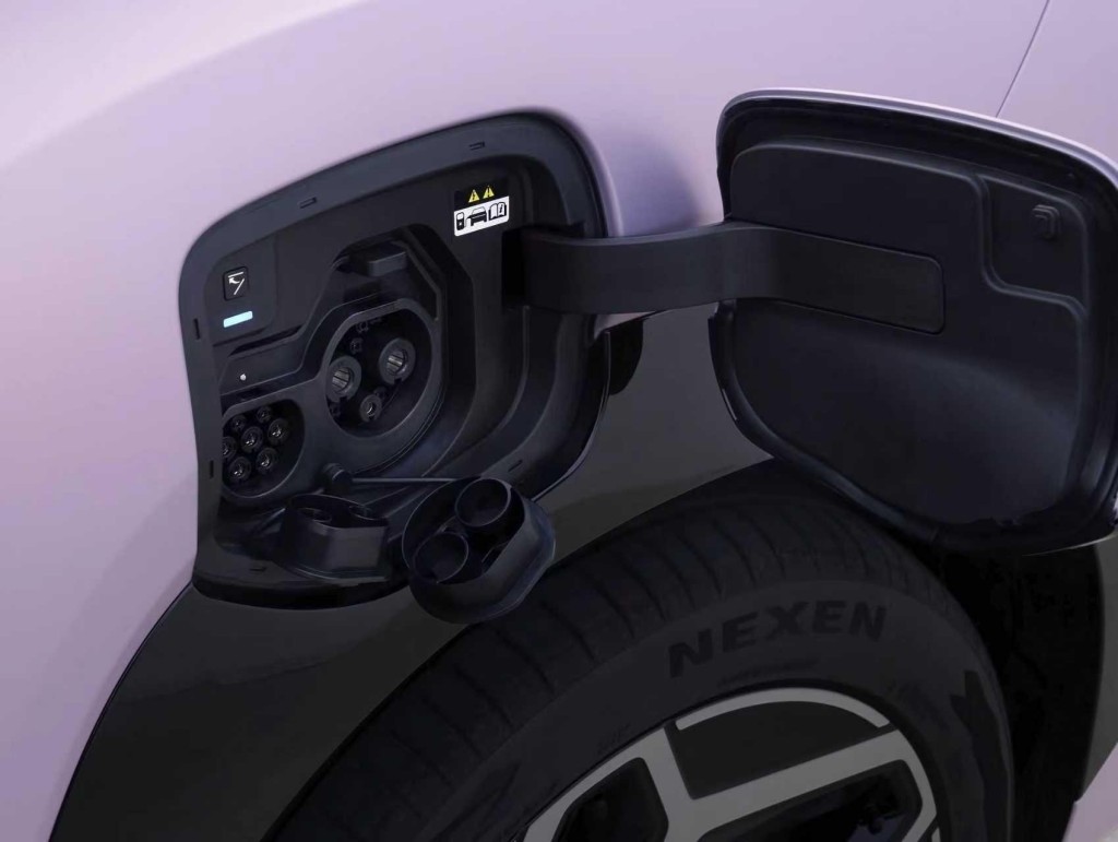 北京现代EO羿欧上市11.98万起“6大品质”打造新质力纯电SUV