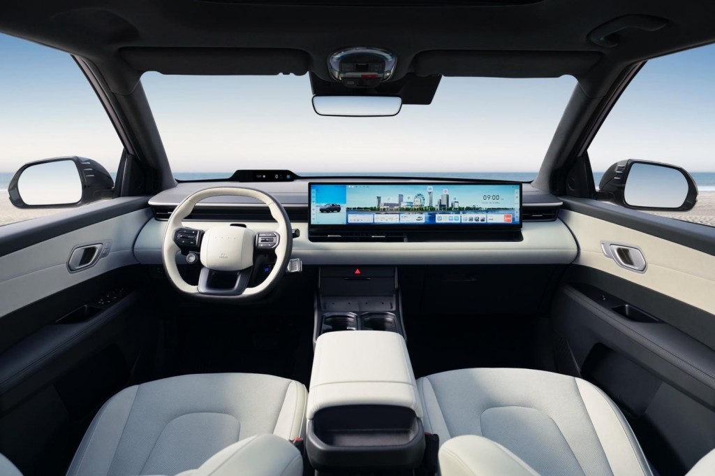 北京现代EO羿欧上市11.98万起“6大品质”打造新质力纯电SUV