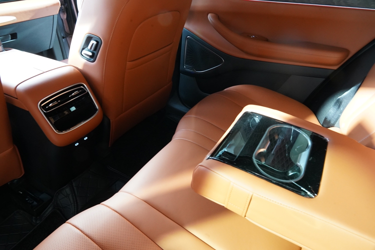 星途ET5車型配置盤點：激光雷達版最為領先