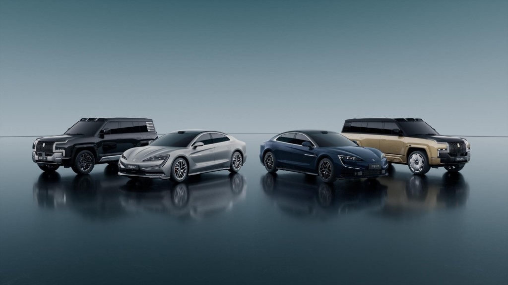 仰望2026款旗舰矩阵联袂上市 重塑高端出行体验