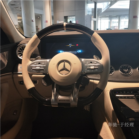 2019款奔驰GT63报价 GT63现车价格霸气呈现