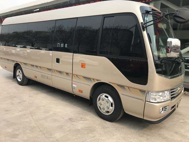 考斯特7座商务 丰田7座9座豪华商务车改装