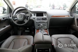 奥迪-奥迪Q7(进口)-3.0 TFSI 技术型(200kW)