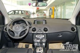 雷诺-科雷傲(进口)-2.5 四驱豪华导航版