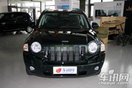 吉普-指南者-2.4 运动版