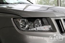 吉普-指南者-2.4 运动版