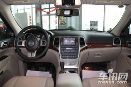 吉普-大切诺基-3.6 旗舰导航版