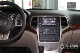 吉普-大切诺基-3.6 旗舰导航版