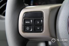 吉普-指南者-2.4 运动版