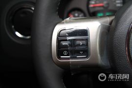 吉普-自由客-2.4 运动版