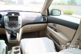 比亚迪-比亚迪S6-2.0MT豪华型