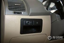 力帆汽车-力帆520-520i 1.3 标准型LX1