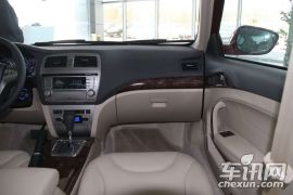 广汽乘用车-传祺-2.0L AT尊贵版