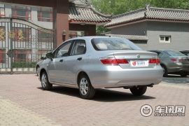 广汽本田-理念S1-1.3L AT舒适型