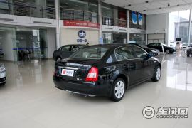 一汽奔腾-B70-2.0AT 智领型