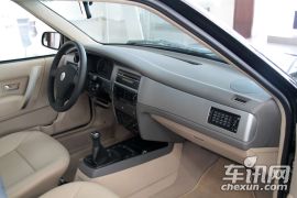 上海大众-桑塔纳志俊-1.8 MT 舒适型