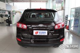 现代-新胜达（进口）-2.4 豪华版