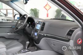 现代-新胜达（进口）-2.4 豪华版