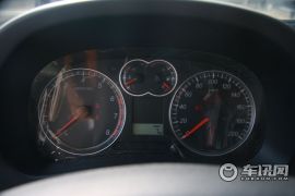 长城汽车-哈弗H5-智尊版 2.0L 两驱天窗版