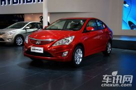 北京现代-瑞纳-1.4 BLUE AT