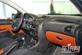 东风雪铁龙-C2-1.4 手动运动型