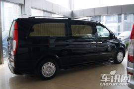 福建奔驰-威霆-2.5L 商务版8座