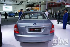 一汽奔腾-B70-2.0MT 时尚型