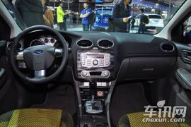 长安福特-福克斯-两厢2.0 AT运动型