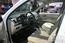 陆风汽车-陆风X8-探索版 2.5T 柴油4X4导航版