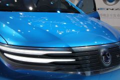 比亚迪戴姆勒-DENZA