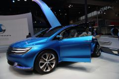 比亚迪戴姆勒-DENZA