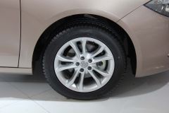 华晨中华-中华H530