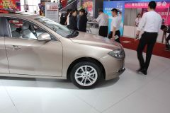 华晨中华-中华H530