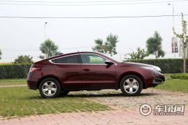 讴歌-讴歌ZDX(进口)-3.7 标准版