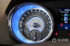 克莱斯勒-克莱斯勒300C- 3.6 豪华版