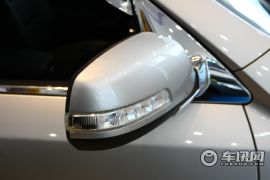 起亚-索兰托(进口)-2.4 至尊版