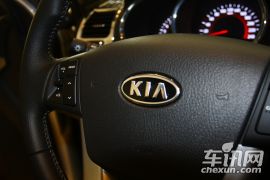 起亚-索兰托(进口)-2.4 至尊版