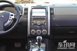 东风日产-奇骏-2.5L XV 至尊版 CVT 4WD