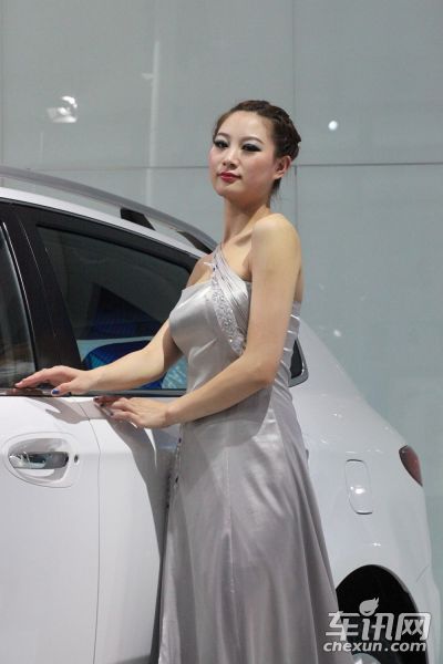 东风裕隆2号车模