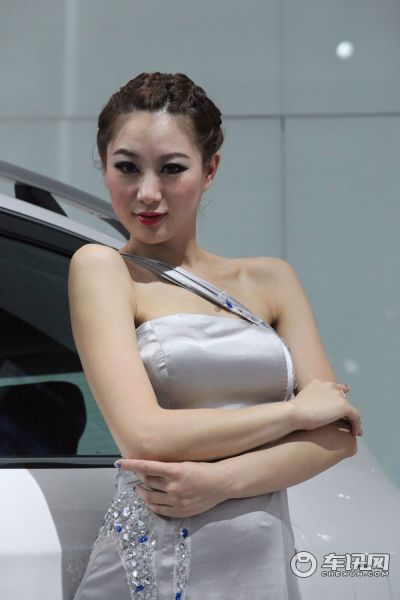 东风裕隆2号车模