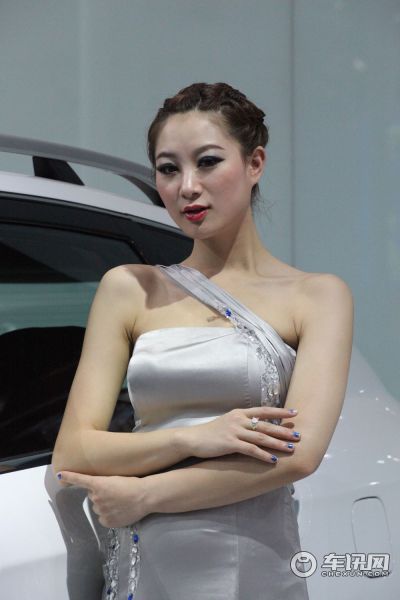 东风裕隆2号车模