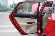 长安汽车-长安逸动EADO-1.6L MT 尊贵型