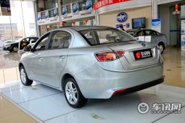 一汽欧朗-欧朗-1.5L 手动基本型