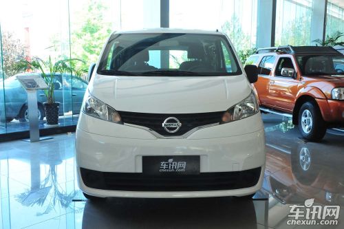 日产 NV200