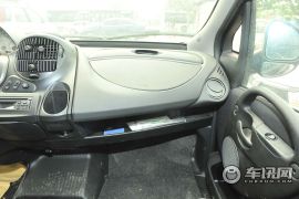 众泰汽车-众泰M300-1.6L 汽油6座基本型